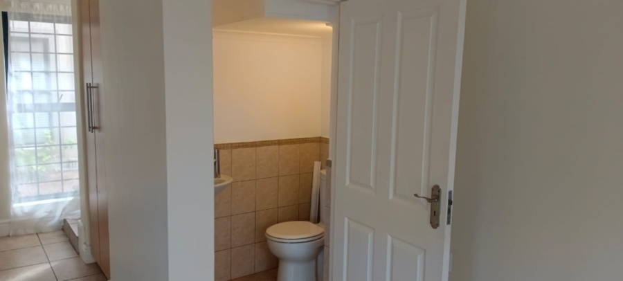3 Bedroom Property for Sale in Sandbaai Western Cape